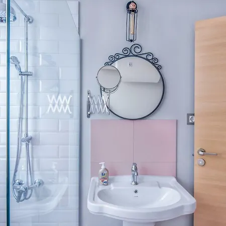 Appartement Dondukov Boulevard Two Bedroom Designer *